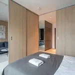 P&O Apartments Mennica Residence V